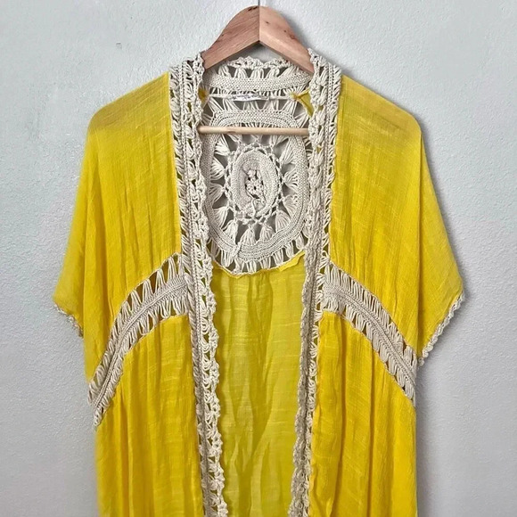 FREE PEOPLE | Yellow Cream Sundial Gauze Crochet Kimono Wrap Topper | One Size - Picture 4 of 10
